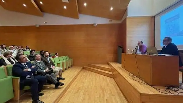 Antonio Mart&iacute;n, durante la presentaci&oacute;n del libro (CEDIDA)