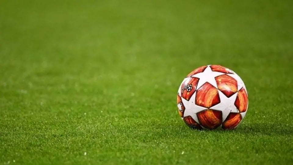 f&uacute;tbol bal&oacute;n