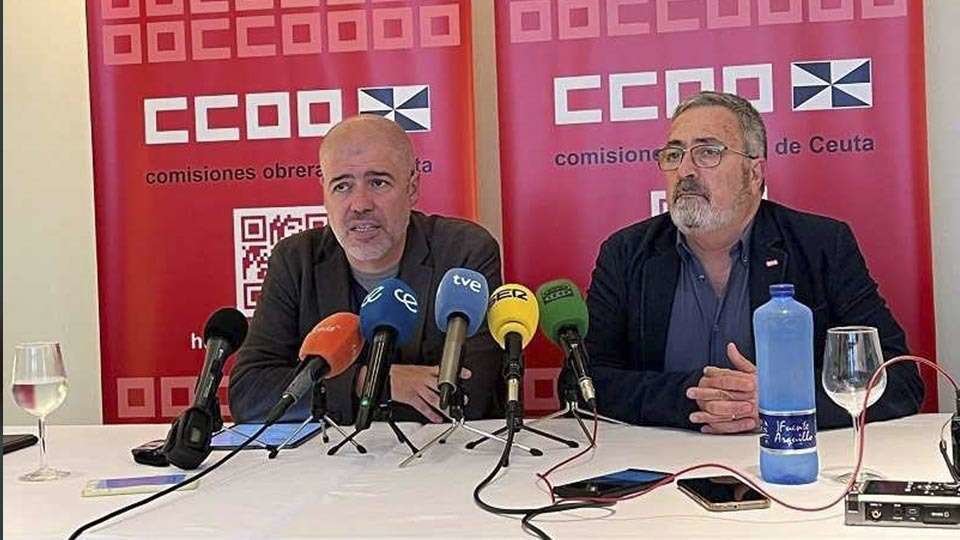 El secretario general de CCOO, Unai Sordo, junto a su homólogo en Ceuta, Emilio Postigo (CEDIDA)
