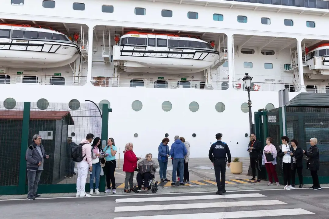 Crucero MSC L&iacute;rica, quinta escala