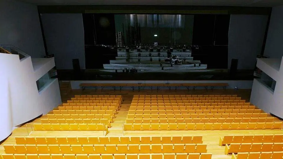 Teatro Auditorio Revell&iacute;n