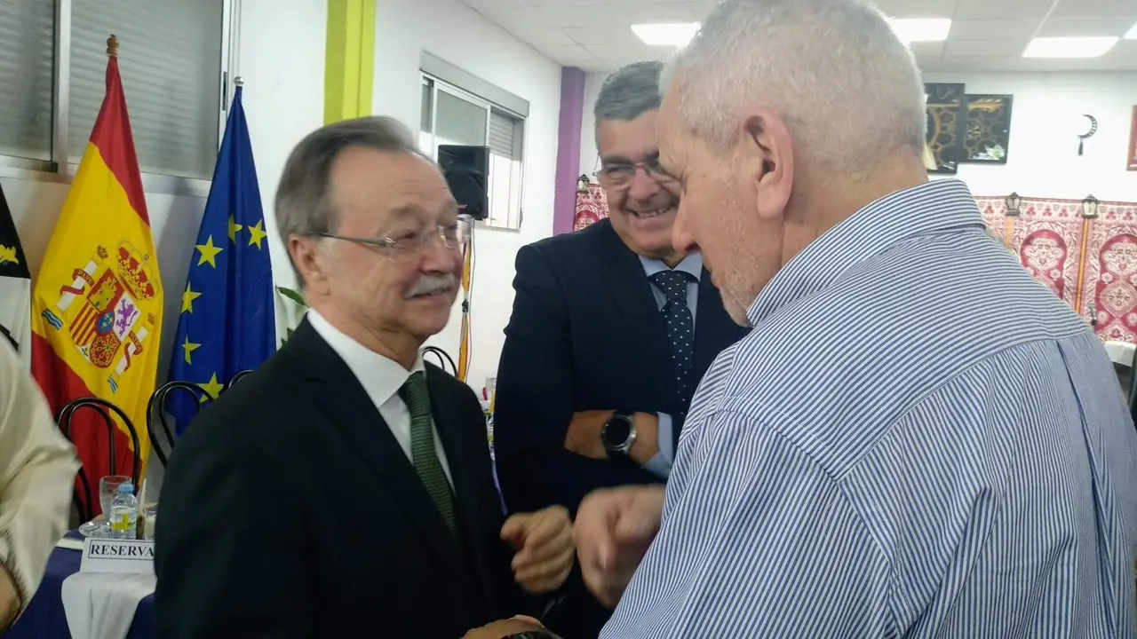 El presidente de la Ciudad, Juan Vivas, en el iftar organizado este a&ntilde;o por Al Idrissi (C.A./ARCHIVO)