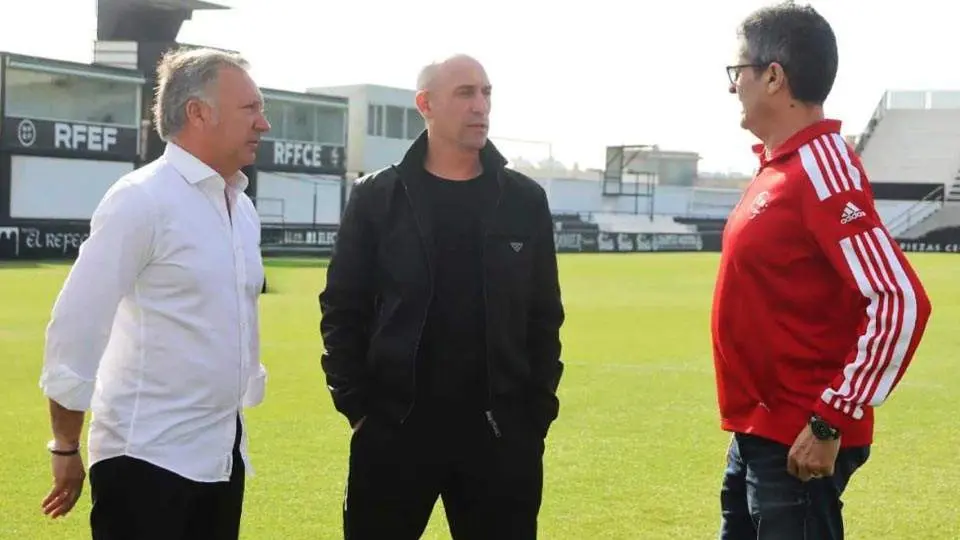 Medina, Rubiales y Garc&iacute;a, este martes en el Alfonso Murube (RFFCE)