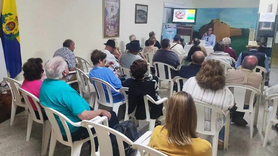 Conferencia en la Casa de Ceuta en Algeciras (CEDIDA)
