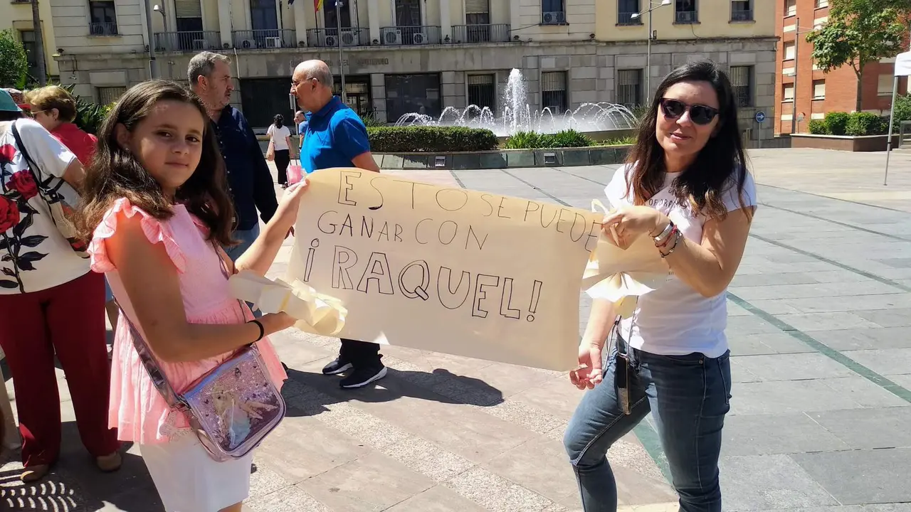 D&iacute;a Mundial de Tejer en P&uacute;blico en la Plaza de los Reyes