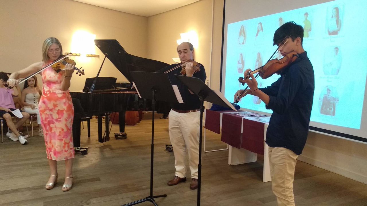 Los alumnos del Conservatorio se gradúan con un concierto