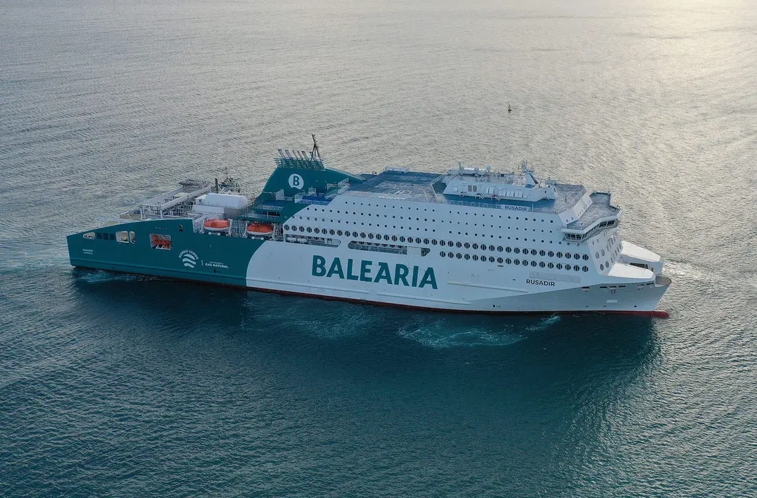 Rusadir, ferry de Bale&agrave;ria