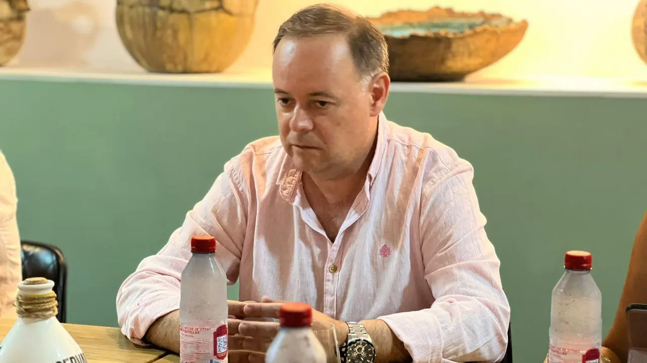 Javier Celaya, candidato al Congreso del PP, tras su comparecencia ante los medios de este lunes / Laura Ortiz