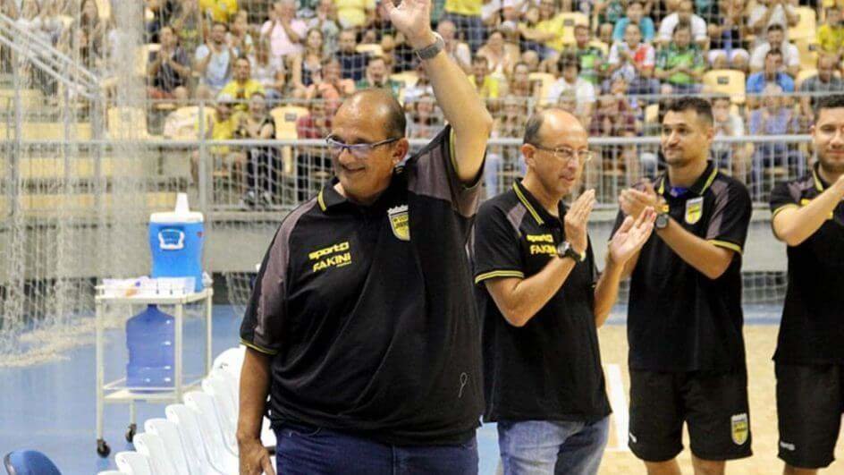 El entrenador Fernando Ferretti es uno de los íconos del fútbol sala brasileño (Foto: Divulgação)