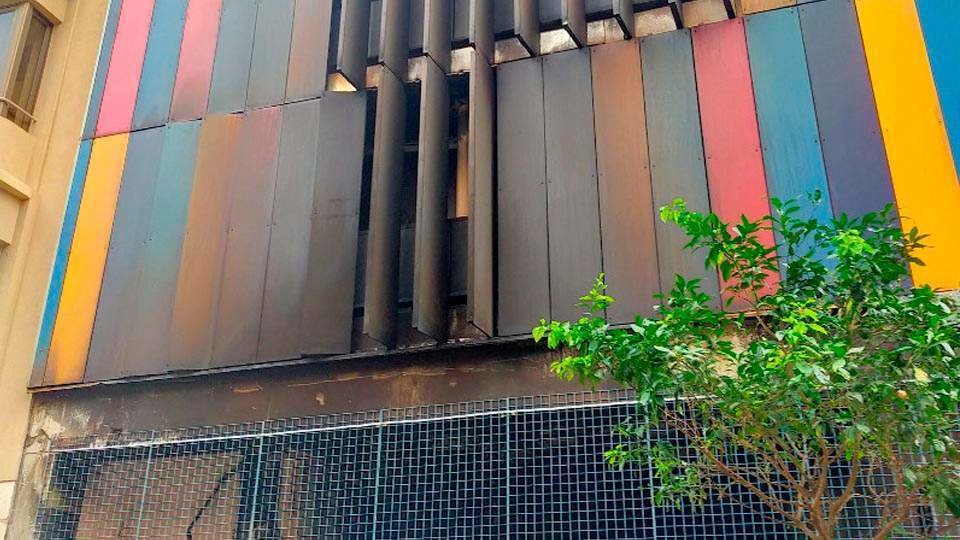 Fachada del Edificio de Colores tras el incendio (UTE)