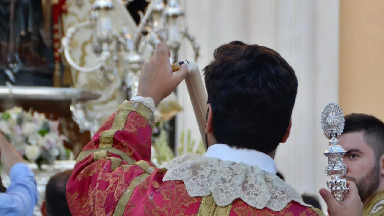 Procesi&oacute;n de la virgen de &Aacute;frica