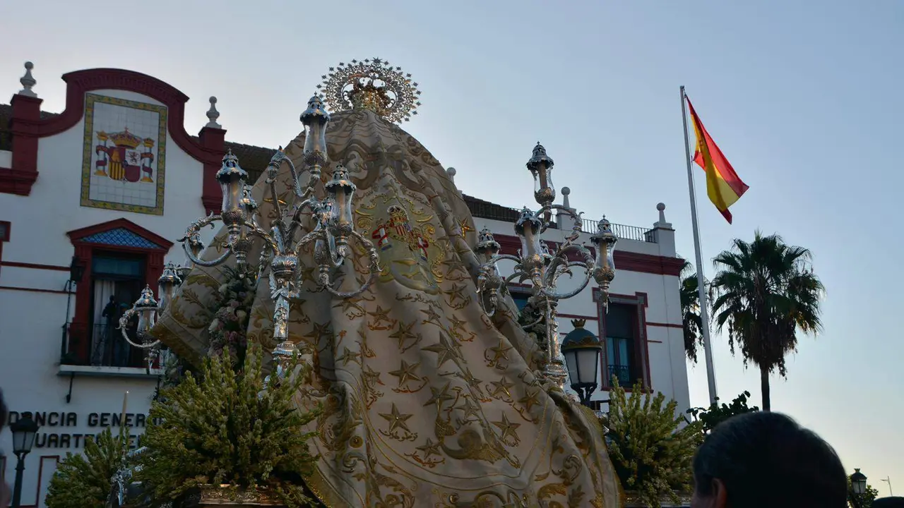 Procesi&oacute;n de la virgen de &Aacute;frica