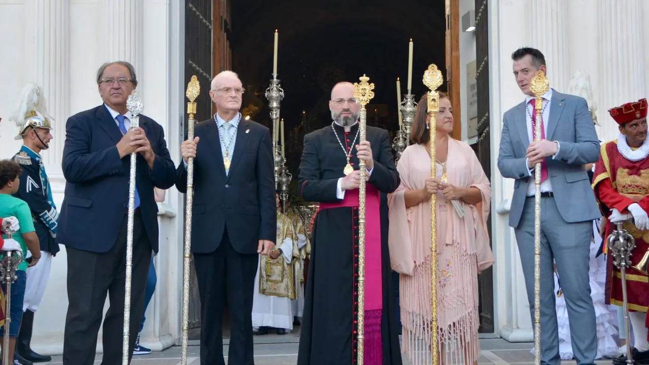 Procesi&oacute;n de la virgen de &Aacute;frica