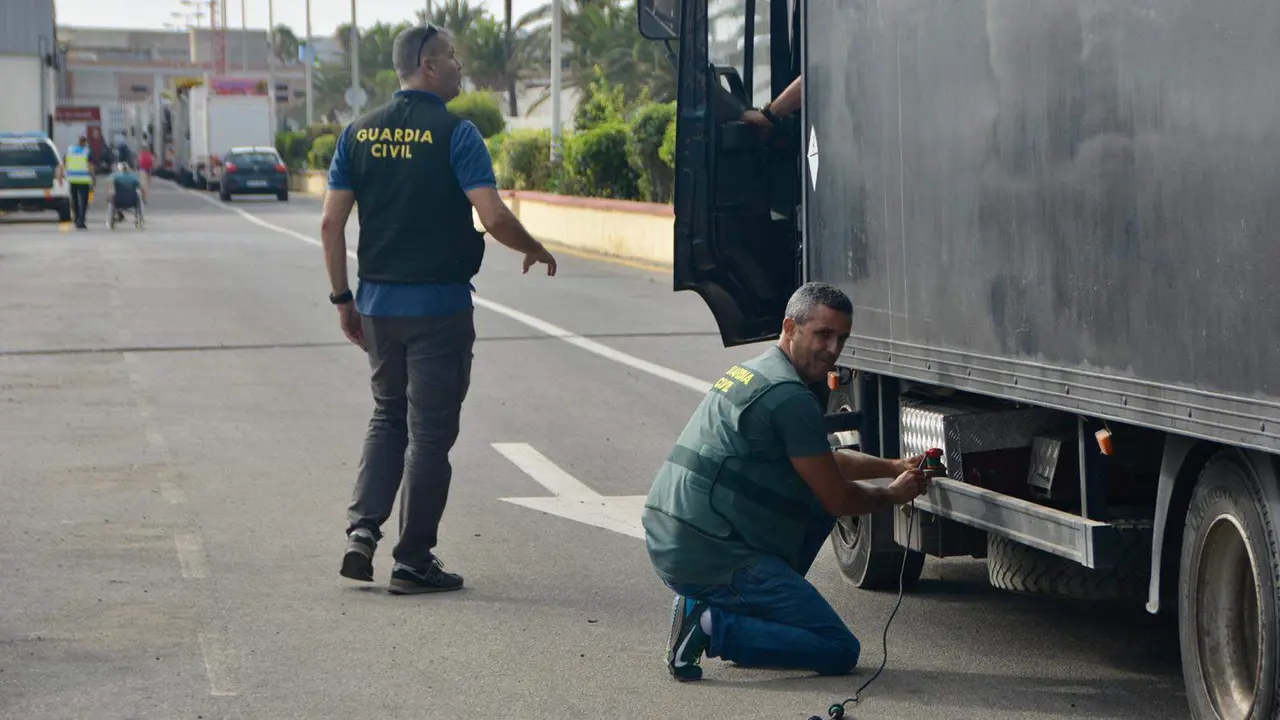 Operaci&oacute;n Feriante zona de pre-embarque del Puerto
