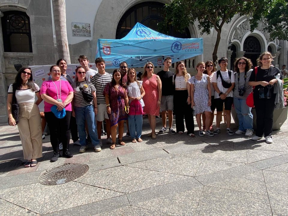 Participantes del campo de voluntariado 'Conoce Ceuta'