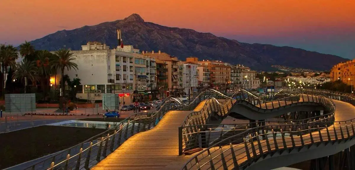 Paseo mar&iacute;timo de San Pedro de Alc&aacute;ntara (C.A.)
