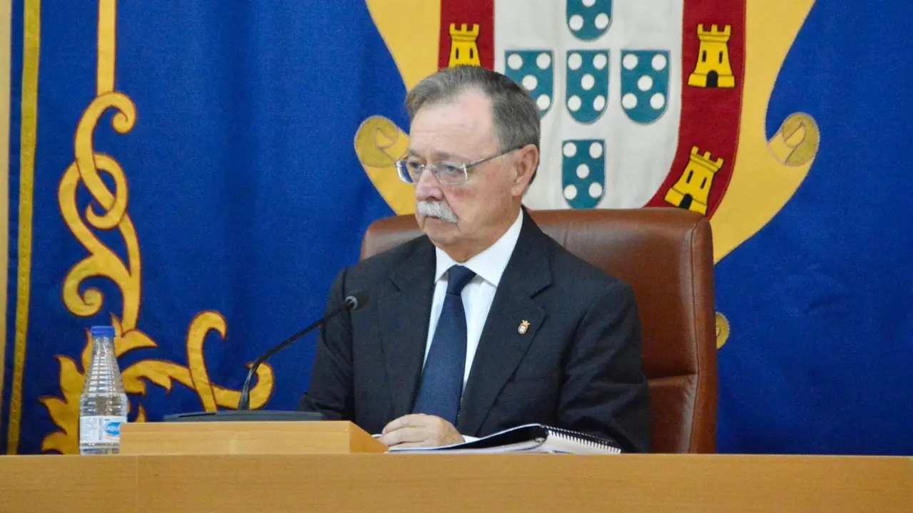 Juan Vivas, durante la sesi&oacute;n de control del pleno / Alejandro Castillo