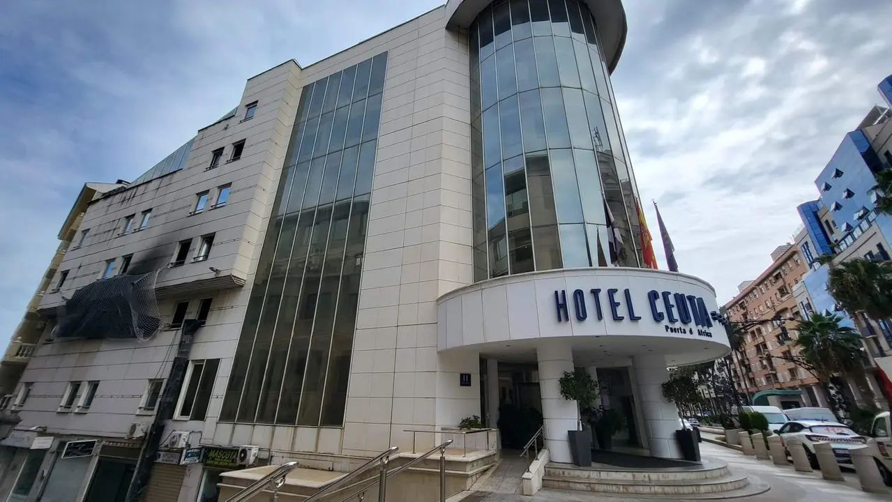 Hotel Puerta de &Aacute;frica