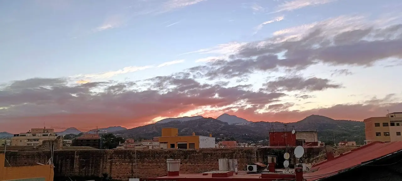 Atardecer cielo rojo Garc&iacute;a Aldave