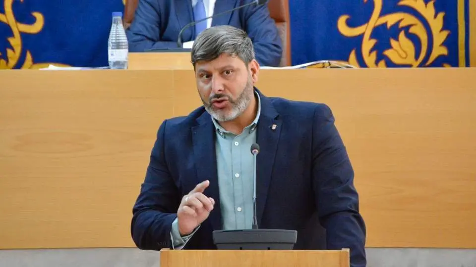  Mohamed Mustafa, durante el transcurso de una sesi&oacute;n plenaria / Alejandro Castillo 