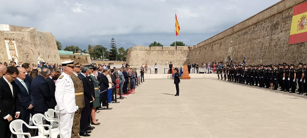 Acto Polic&iacute;a Nacional Murallas Reales