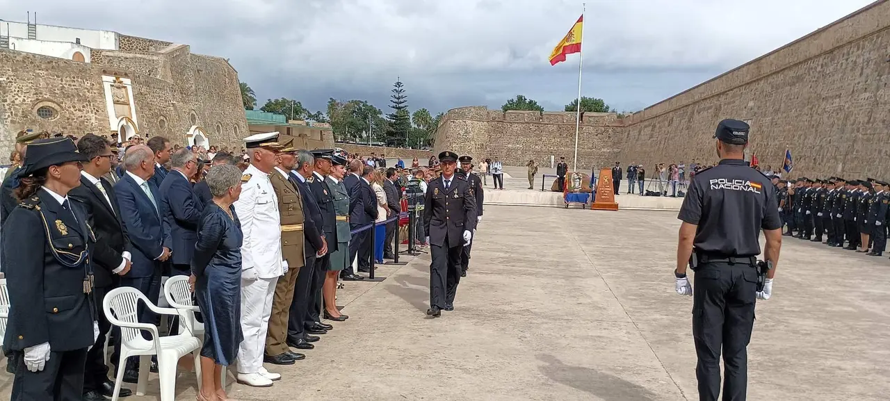 Acto Polic&iacute;a Nacional Murallas Reales