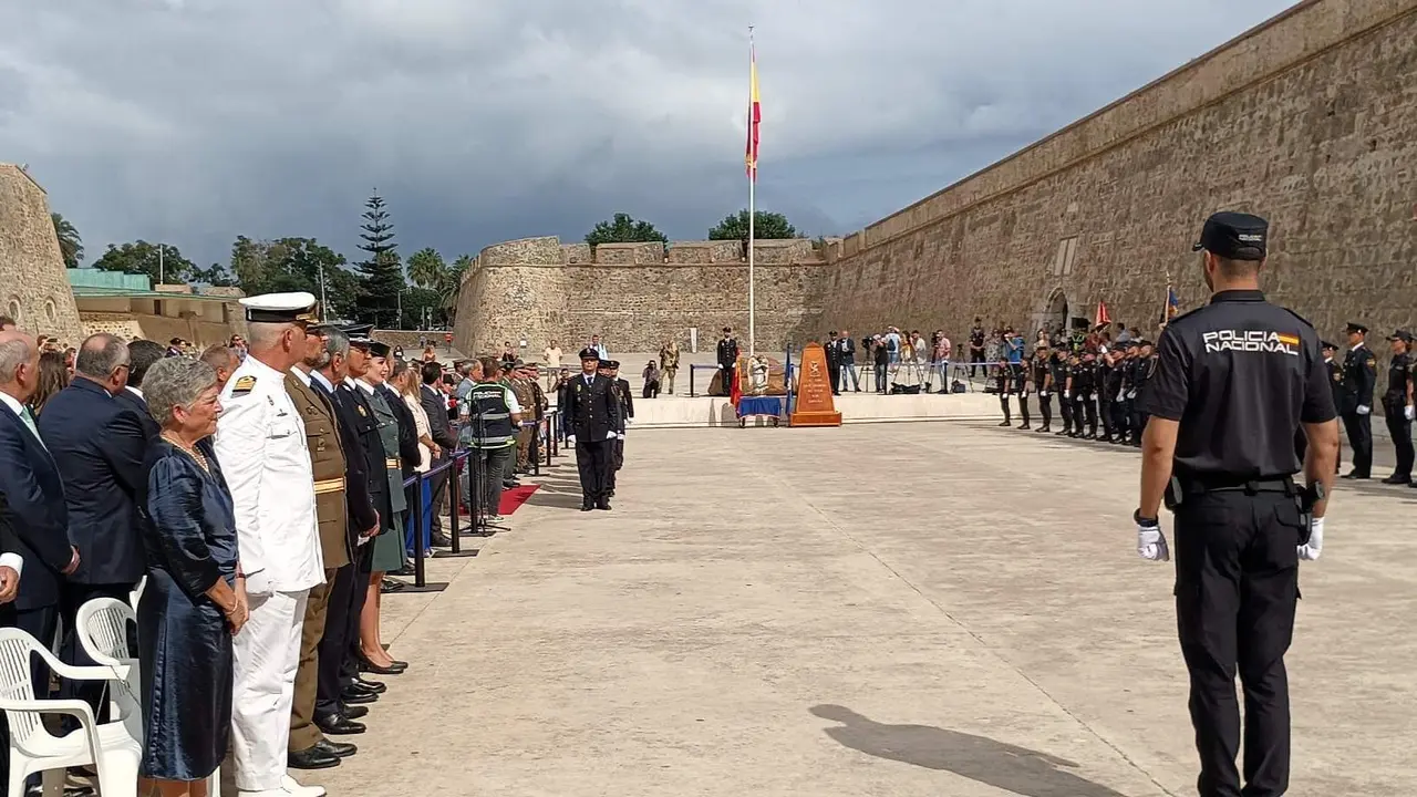 Acto Polic&iacute;a Nacional Murallas Reales