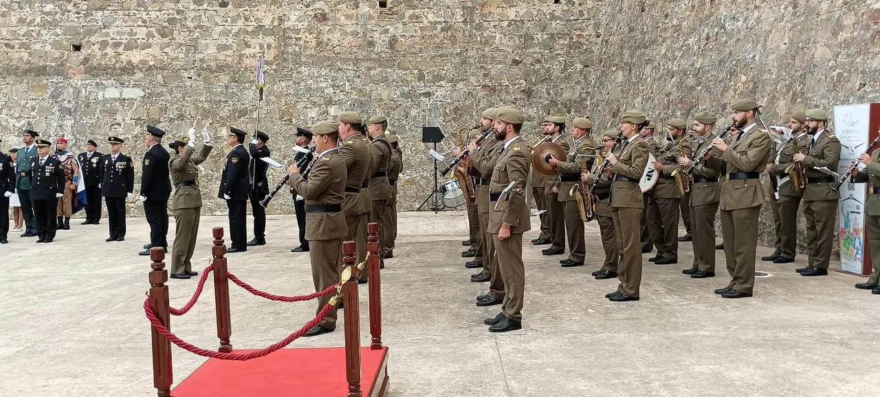 Acto Polic&iacute;a Nacional Murallas Reales