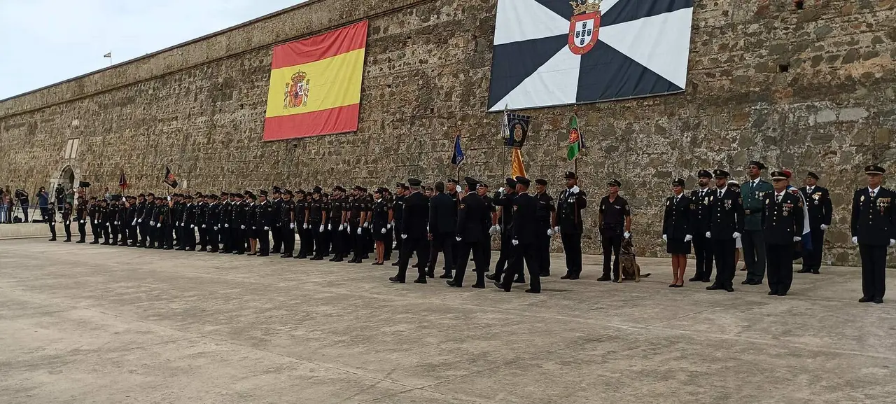 Acto Polic&iacute;a Nacional Murallas Reales