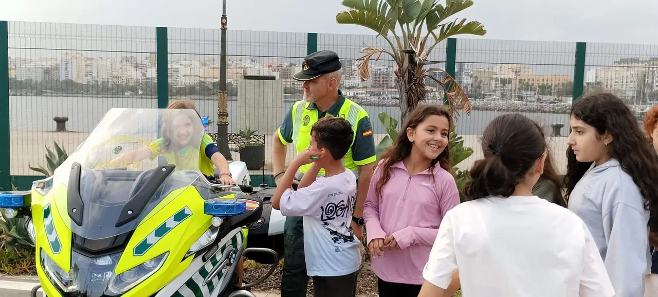 Jornada de puertas abiertas de la&nbsp; Guardia Civil en el Muelle Espa&ntilde;a