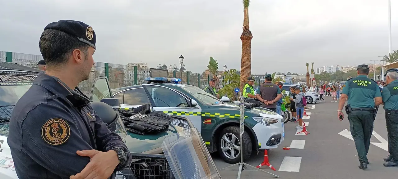 Jornada de puertas abiertas de la&nbsp; Guardia Civil en el Muelle Espa&ntilde;a