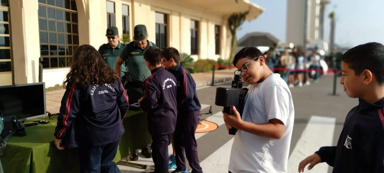 Jornada de puertas abiertas de la&nbsp; Guardia Civil en el Muelle Espa&ntilde;a