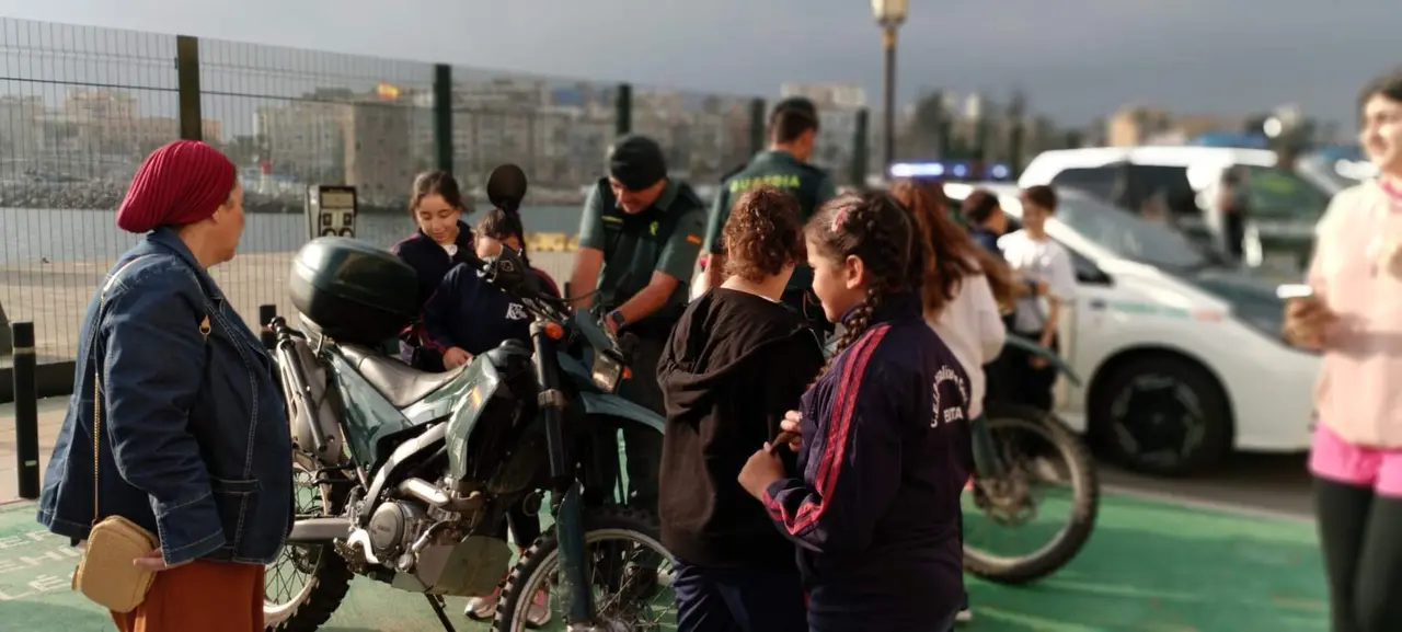 Jornada de puertas abiertas de la&nbsp; Guardia Civil en el Muelle Espa&ntilde;a