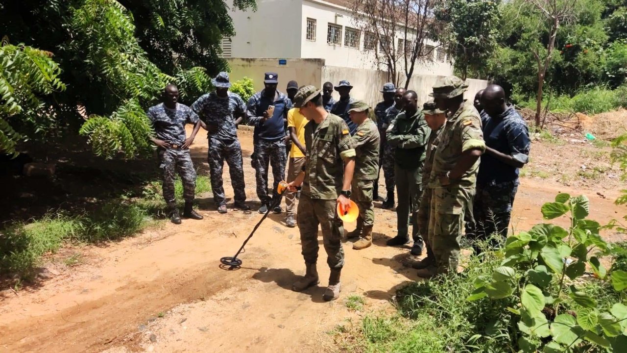 La Comandancia General de Ceuta apoya el desarrollo militar de Senegal con su experiencia en explosivos