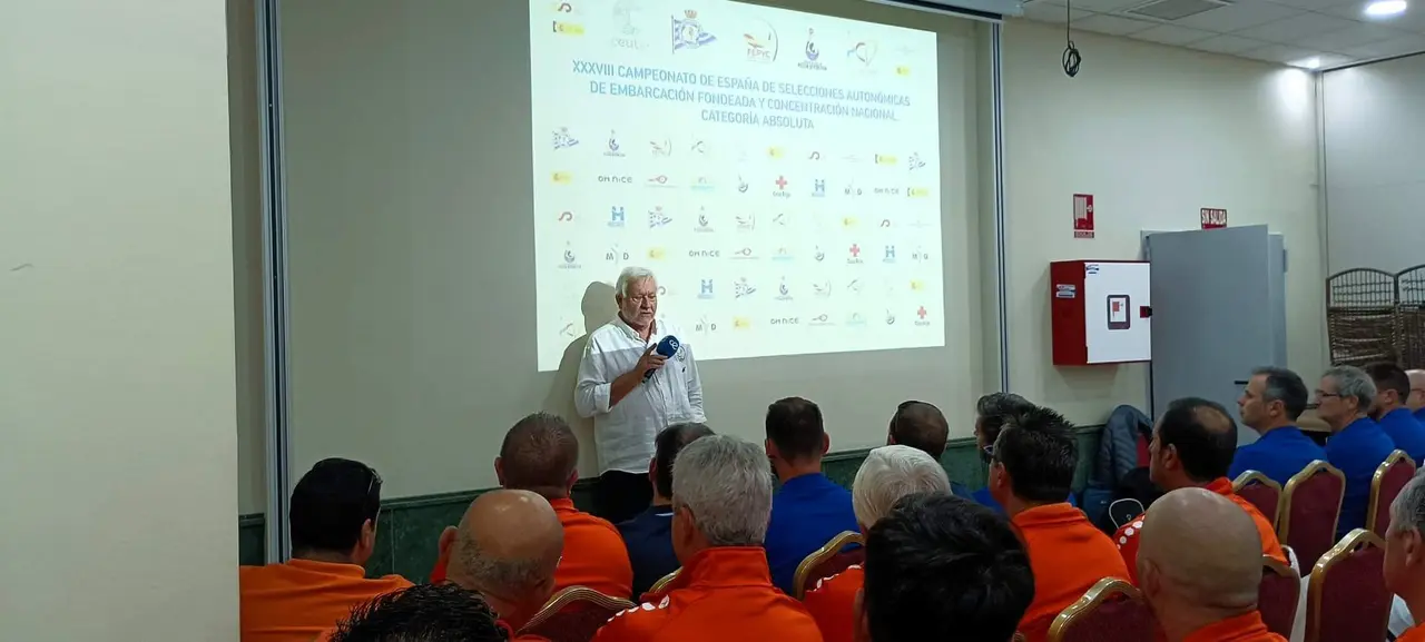 Presentaci&oacute;n del Cto de Espa&ntilde;a de Pesca de Embarcaci&oacute;n Fondeada
