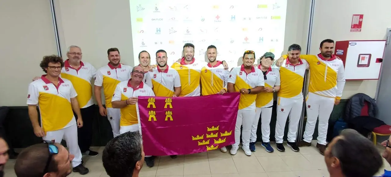 Presentaci&oacute;n del Cto de Espa&ntilde;a de Pesca de Embarcaci&oacute;n Fondeada