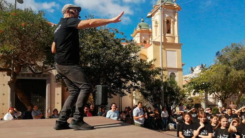 Clase magistral de flamenco en la Plaza de los Reyes 7