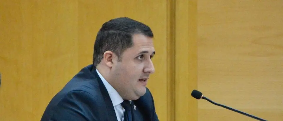  Alejandro Ram&iacute;rez durante el Pleno de Control. /Alejandro Castillo 