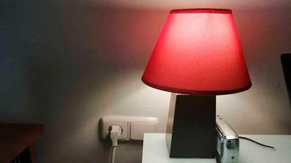 luz bombilla el&eacute;ctrico