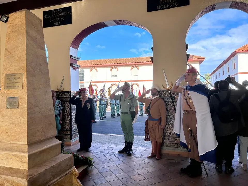 Infanter&iacute;a rinde homenaje a la Virgen de la Inmaculada, su patrona