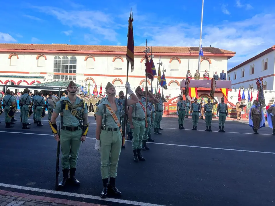 Infanter&iacute;a rinde homenaje a la Virgen de la Inmaculada, su patrona