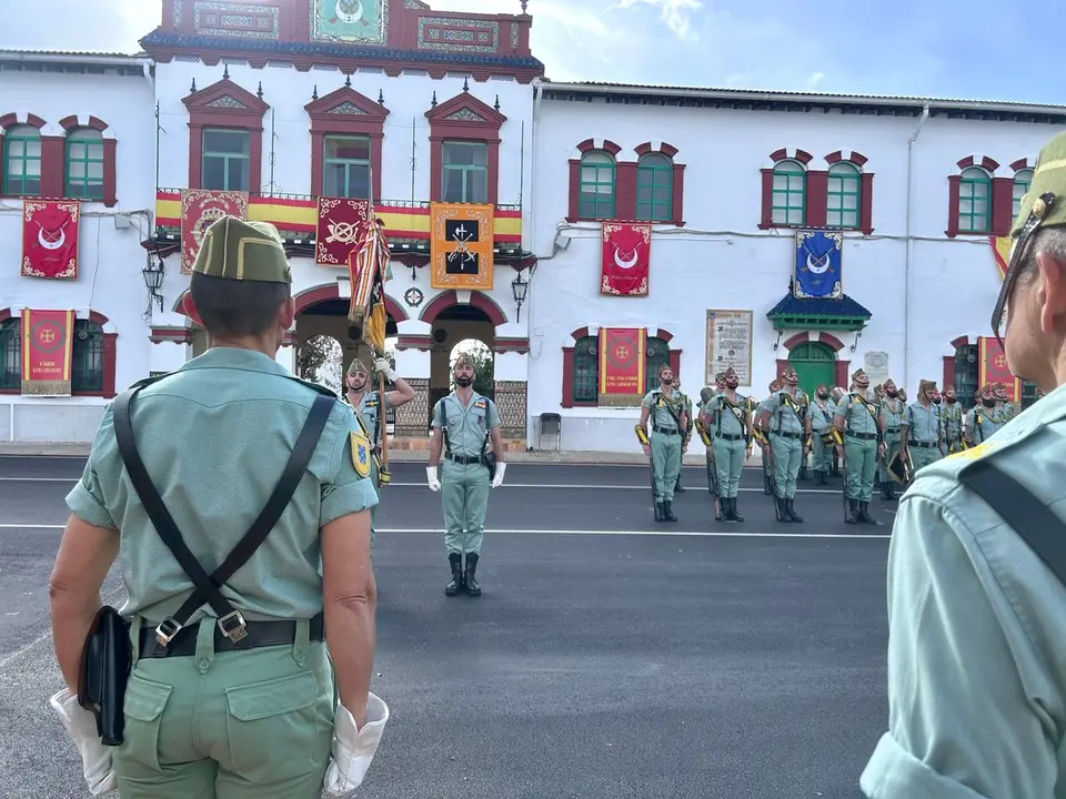 Infanter&iacute;a rinde homenaje a la Virgen de la Inmaculada, su patrona