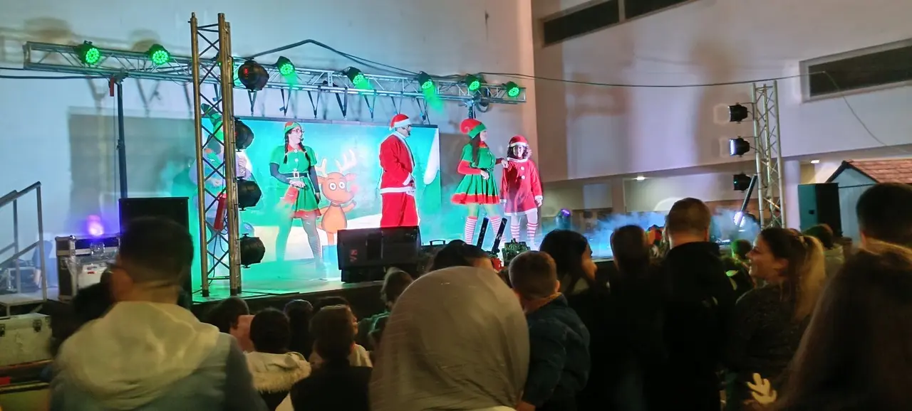 Cantajuegos de Ana