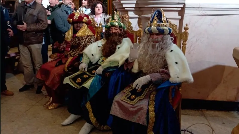 Los Reyes Magos, durante su visita a la iglesia de &Aacute;frica (C.A.)