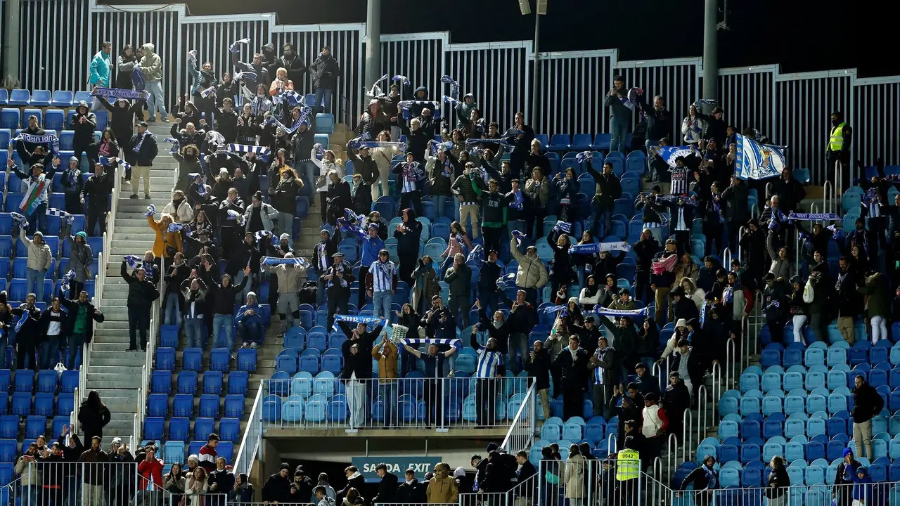 La afici&oacute;n del M&aacute;laga CF en su desplazamiento La Rosaleda (M&aacute;laga CF)