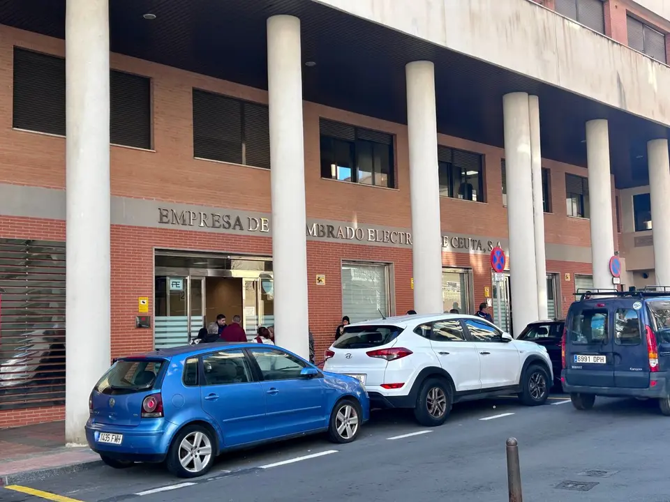 Empresa de Alumbrado El&eacute;ctrico de Ceuta / M.Zapico