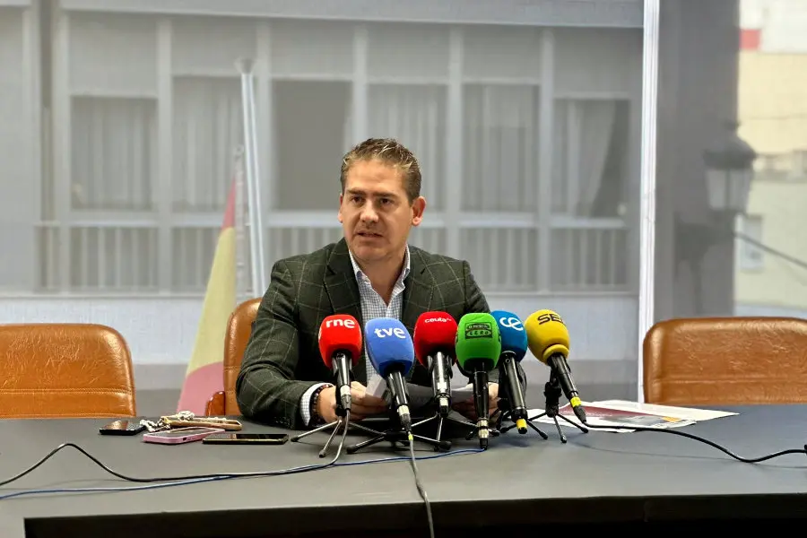  Karim Bulaix, presidente de la C&aacute;mara de Comercio, hace balance de la campa&ntilde;a navide&ntilde;a / Mohammed Ettouileb 