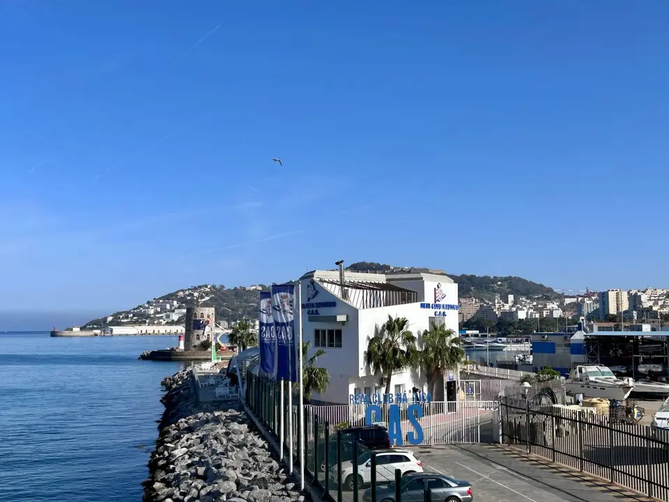 CAS, Puerto Deportivo / M.Zapico