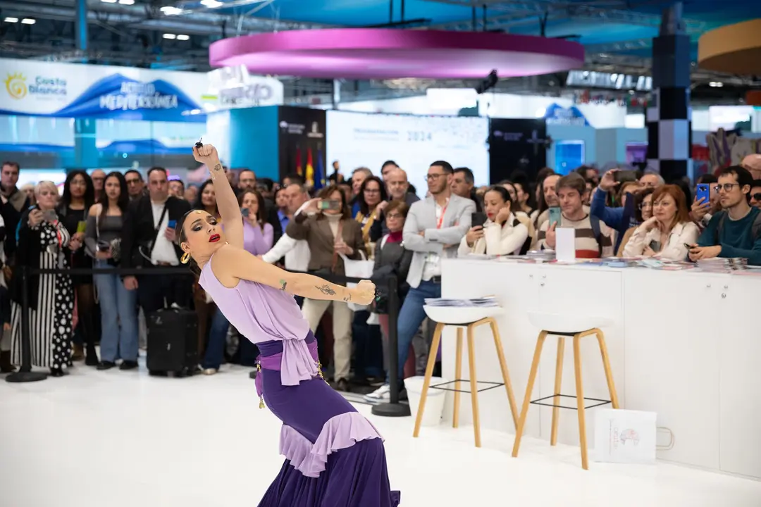 fitur-lesmes-12La Escuela de Danza Mar&iacute;a Jos&eacute; Lesmes presenta en FITUR el espect&aacute;culo "la magia de una civilizaci&oacute;n milenaria&rdquo;