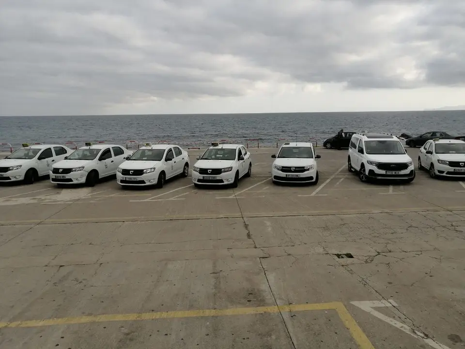 Ceuta sin taxis por la movilizaci&oacute;n contra los &lsquo;piratas&rsquo;